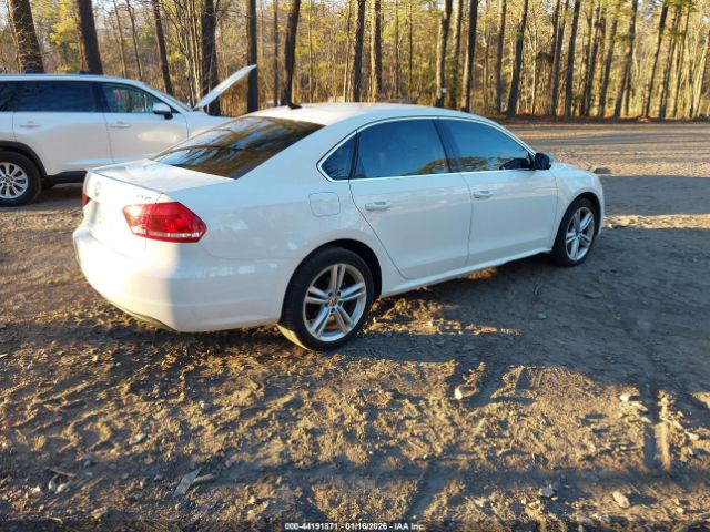 2014 VOLKSWAGEN PASSAT 1VWBT7A37EC098786 Photo 3