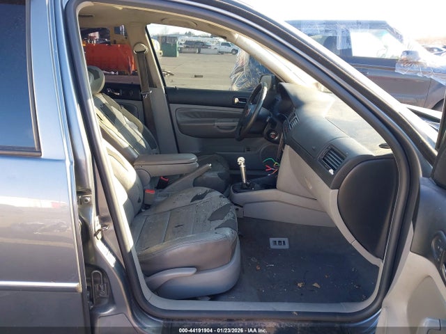 Продажа на аукционе авто 2004 Volkswagen Jetta Gls 2.0l, vin: 3VWSK69M84M022016, номер лота: 44191904