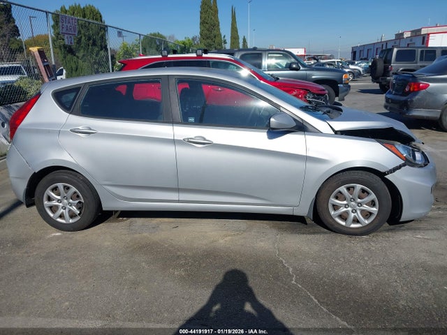 KMHCT5AE4EU176699 Hyundai ACCENT GS