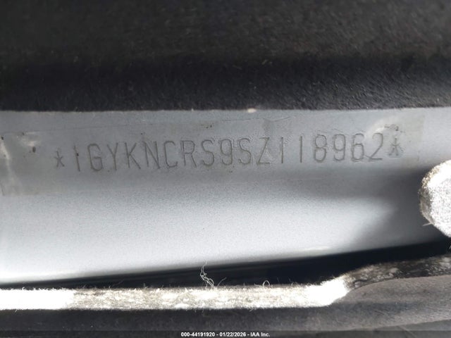 2025 CADILLAC XT5 1GYKNCRS9SZ118962 Photo 8