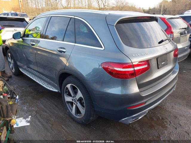 2018 Mercedes-benz Glc 300 4matic მანქანა იყიდება აუქციონზე, vin: WDC0G4KBXJV061761, აუქციონის ნომერი: 44191930