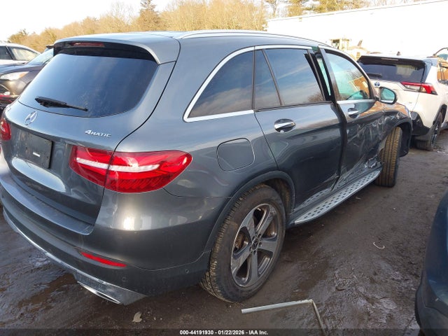 2018 Mercedes-benz Glc 300 4matic მანქანა იყიდება აუქციონზე, vin: WDC0G4KBXJV061761, აუქციონის ნომერი: 44191930