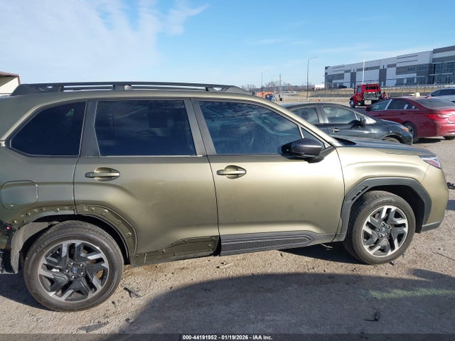 44191952 :رقم المزاد ، JF2SLDRC1SH539530 vin ، 2025 Subaru Forester Limited مزاد بيع