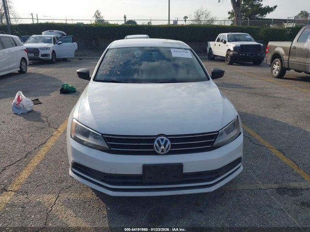 3VWD17AJ6FM295333 Volkswagen Jetta 1.8t Se