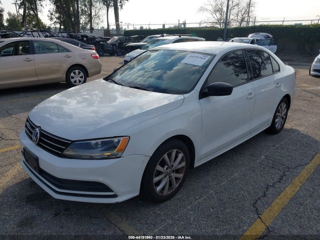 3VWD17AJ6FM295333 Volkswagen Jetta 1.8t Se