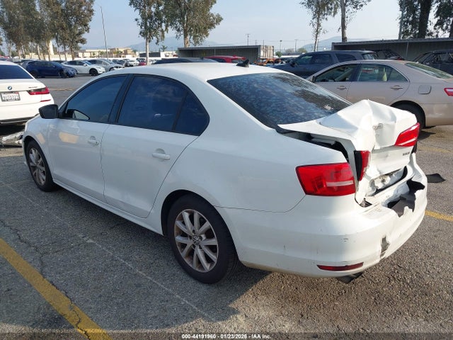 3VWD17AJ6FM295333 Volkswagen Jetta 1.8t Se