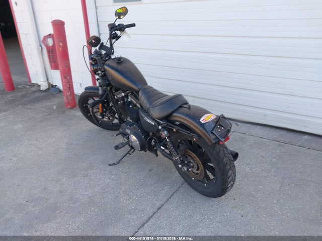 2022 HARLEY-DAVIDSON XL883 1HD4LE217NB414978 Photo 2