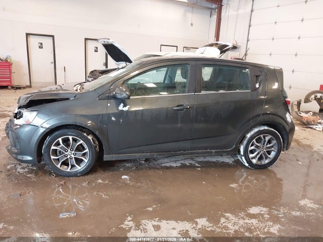 Aukcja sprzedaży 2017 Chevrolet Sonic Lt Auto, vin: 1G1JD6SH8H4138798, numer aukcji: 44191977