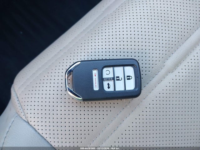 2HKRW2H8XNH653215 Honda Cr-v Awd Ex-l
