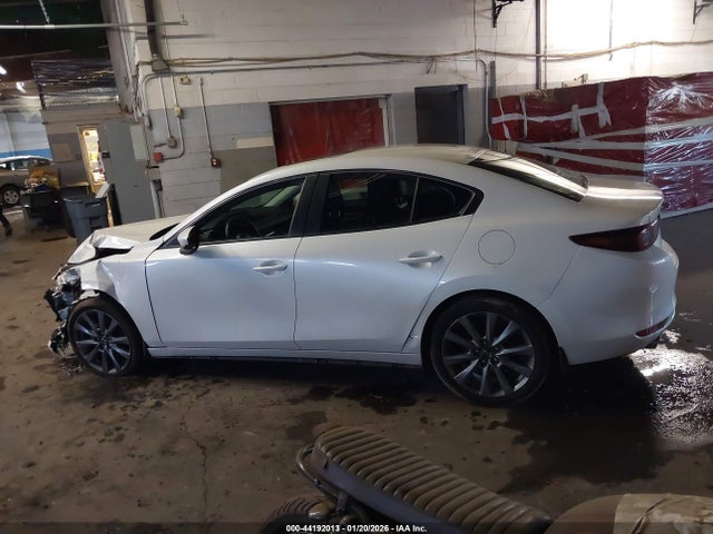Продаж на аукціоні авто 2024 Mazda Mazda3 2.5 S Preferred, vin: 3MZBPACM8RM400758, номер лоту: 44192013