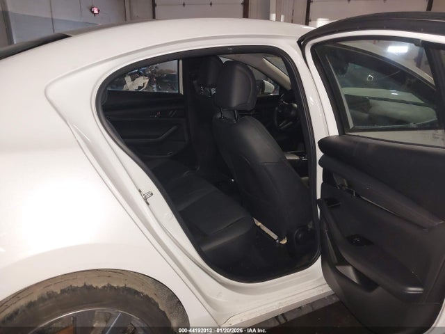 Продаж на аукціоні авто 2024 Mazda Mazda3 2.5 S Preferred, vin: 3MZBPACM8RM400758, номер лоту: 44192013