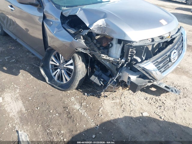 5N1DR2MM0JC651365 Nissan Pathfinder S