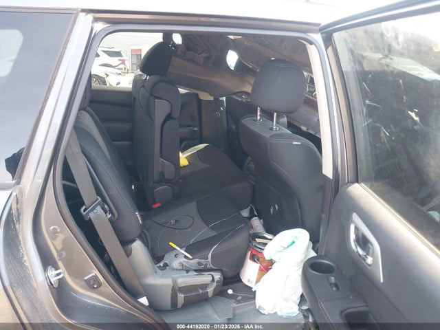 5N1DR2MM0JC651365 Nissan Pathfinder S