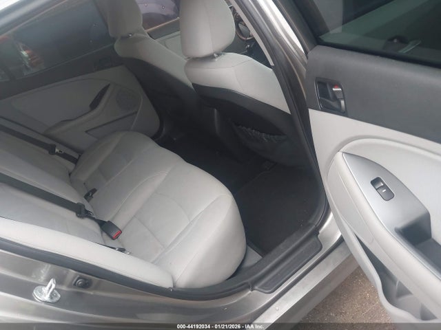 5XXGM4A78FG462741 KIA Optima Lx