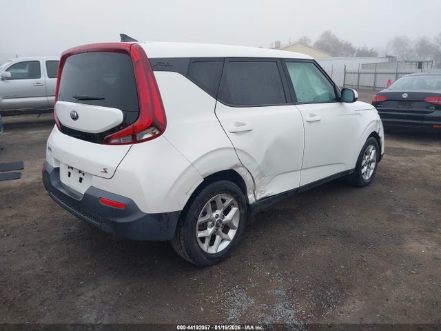 KNDJ23AUXM7762802 KIA SOUL S