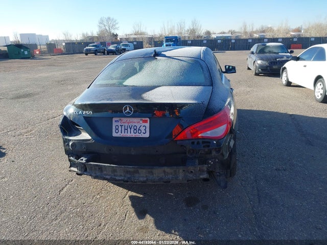44192064 :رقم المزاد ، WDDSJ4EB1JN586970 vin ، 2018 Mercedes-benz Cla 250 مزاد بيع