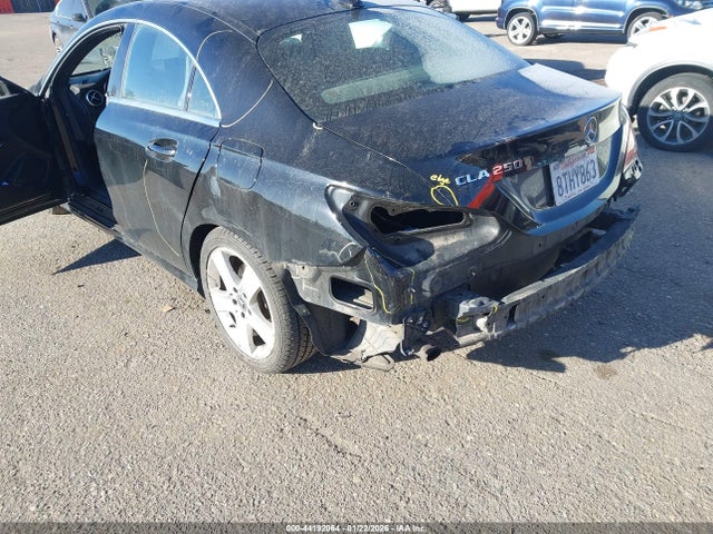 44192064 :رقم المزاد ، WDDSJ4EB1JN586970 vin ، 2018 Mercedes-benz Cla 250 مزاد بيع