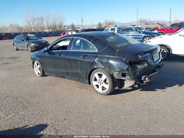 44192064 :رقم المزاد ، WDDSJ4EB1JN586970 vin ، 2018 Mercedes-benz Cla 250 مزاد بيع