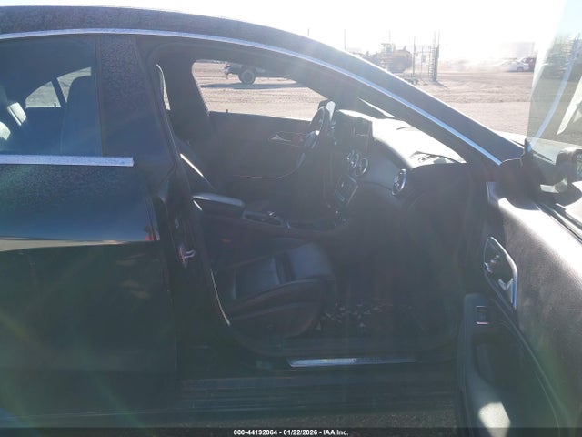 44192064 :رقم المزاد ، WDDSJ4EB1JN586970 vin ، 2018 Mercedes-benz Cla 250 مزاد بيع