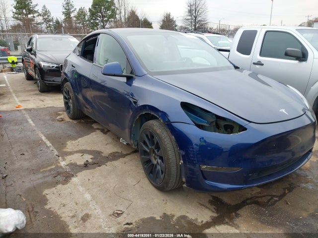 2022 TESLA MODEL Y 7SAYGDEEXNF574398 Photo 0