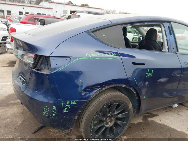 2022 TESLA MODEL Y 7SAYGDEEXNF574398 Photo 5