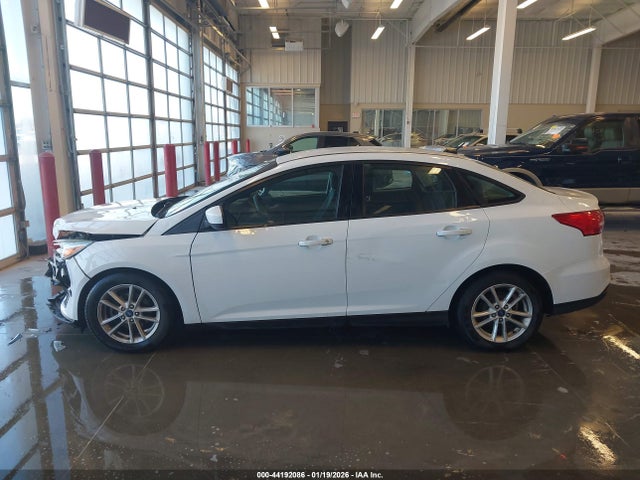 Ford FOCUS SE 2018 1FADP3F23JL212548 Image 15