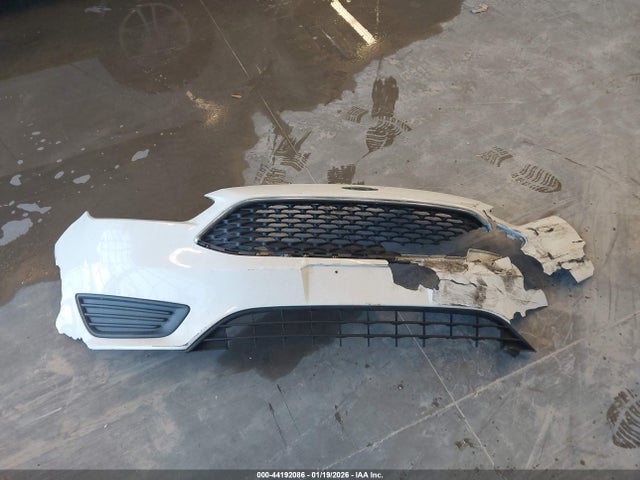 2018 Ford Focus Se მანქანა იყიდება აუქციონზე, vin: 1FADP3F23JL212548, აუქციონის ნომერი: 44192086