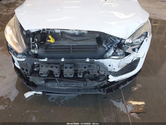 Ford FOCUS SE 2018 1FADP3F23JL212548 Image 6