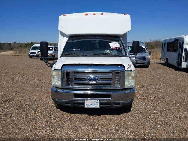 44192097 :رقم المزاد ، 1FDFE4FS9DDA02853 vin ، 2013 Ford E-450 Cutaway مزاد بيع