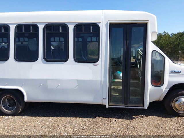 44192097 :رقم المزاد ، 1FDFE4FS9DDA02853 vin ، 2013 Ford E-450 Cutaway مزاد بيع