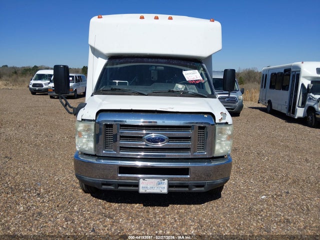 44192097 :رقم المزاد ، 1FDFE4FS9DDA02853 vin ، 2013 Ford E-450 Cutaway مزاد بيع
