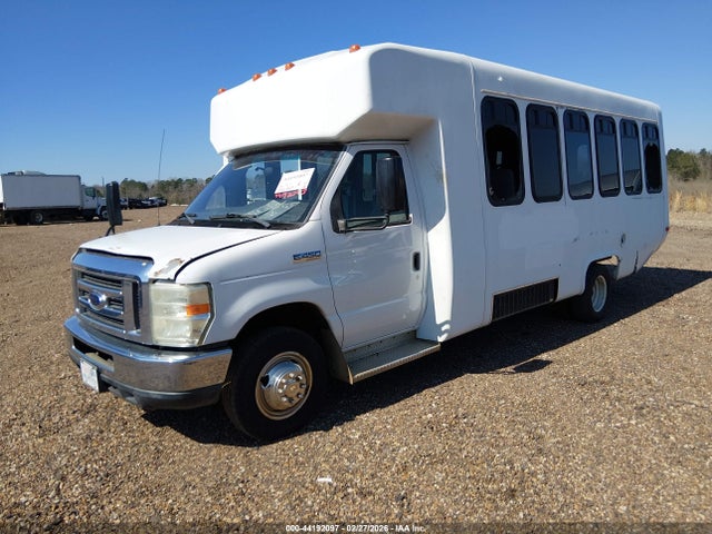 44192097 :رقم المزاد ، 1FDFE4FS9DDA02853 vin ، 2013 Ford E-450 Cutaway مزاد بيع