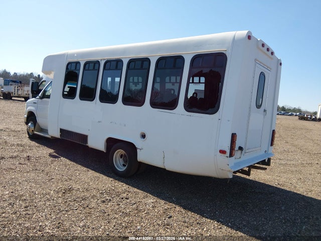 44192097 :رقم المزاد ، 1FDFE4FS9DDA02853 vin ، 2013 Ford E-450 Cutaway مزاد بيع