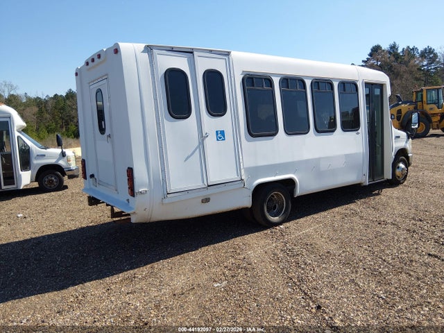 44192097 :رقم المزاد ، 1FDFE4FS9DDA02853 vin ، 2013 Ford E-450 Cutaway مزاد بيع