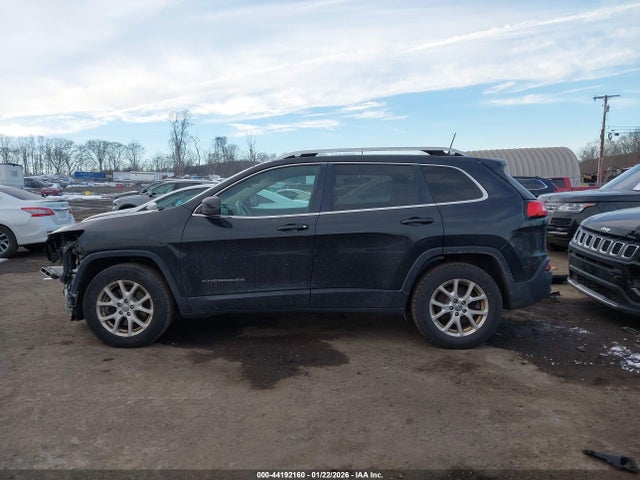 Auction sale of the 2016 Jeep Cherokee Latitude, vin: 1C4PJMCB5GW255914, lot number: 44192160