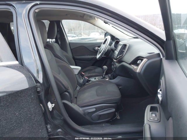 Auction sale of the 2016 Jeep Cherokee Latitude, vin: 1C4PJMCB5GW255914, lot number: 44192160