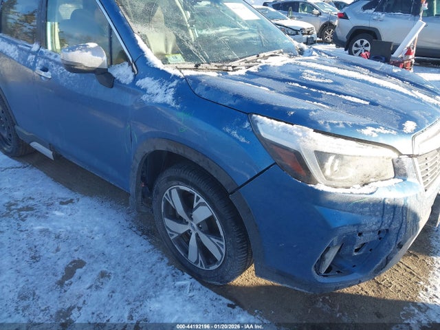 Продаж на аукціоні авто 2019 Subaru Forester Touring, vin: JF2SKAWCXKH443045, номер лоту: 44192196