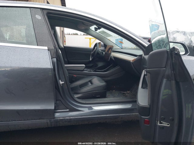 Продаж на аукціоні авто 2020 Tesla Model 3 Standard Range Plus Rear-wheel Drive/standard Range Rear-wheel Drive, vin: 5YJ3E1EA9LF495956, номер лоту: 44192202