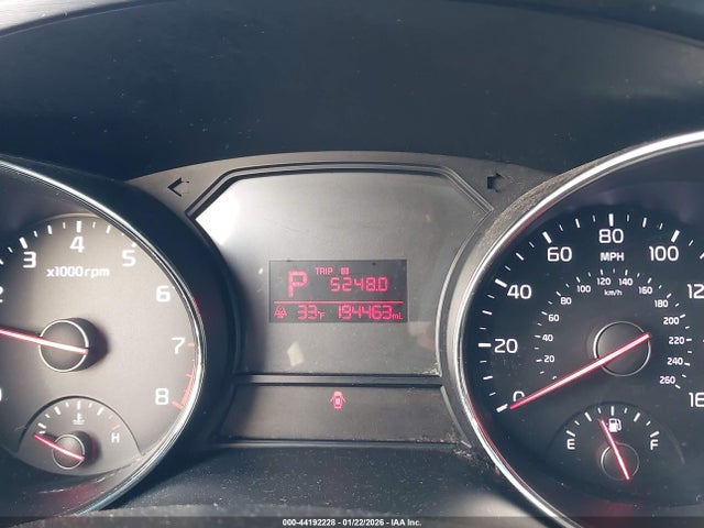 KNDMB5C1XG6118139 KIA SEDONA LX