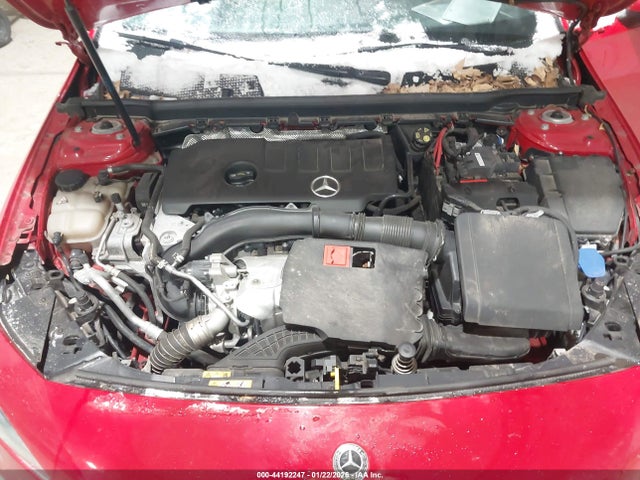 WDD3G4EB8KW022926 Mercedes-Benz A 220