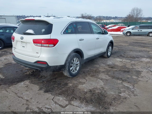 5XYPGDA37JG395610 KIA Sorento 2.4l Lx