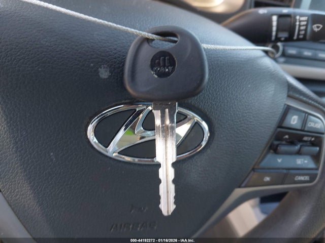 2018 HYUNDAI ELANTRA 5NPD84LF4JH215614 Photo 10