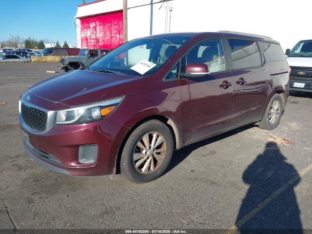 KNDMB5C1XF6037205 KIA SEDONA LX