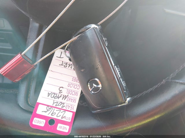 JM1BPAKL7M1337055 Mazda Mazda3 Select