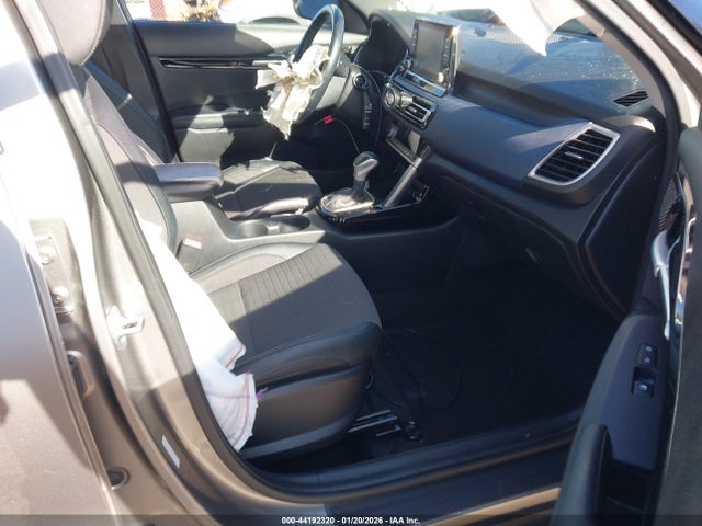 2023 KIA SELTOS KNDEU2AA7P7419526 Photo 4