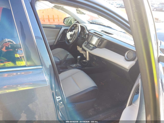 JTMDFREV2JJ239084 Toyota Rav4 Limited