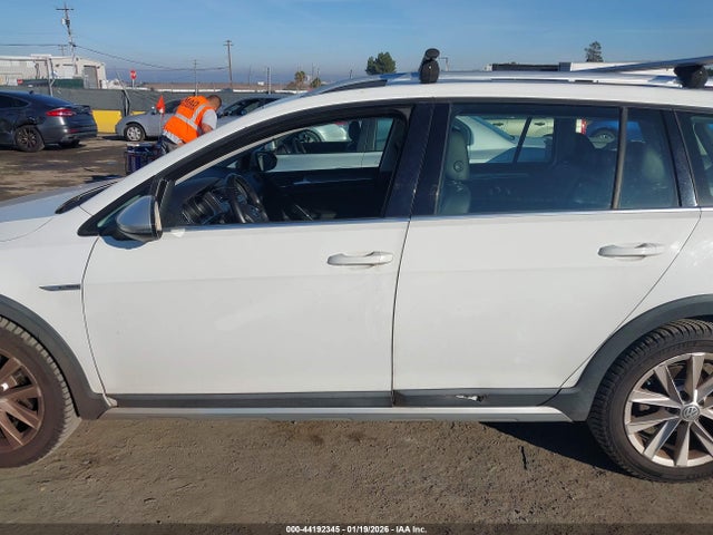 3VWH17AU1HM531210 Volkswagen Golf Alltrack Tsi S/tsi Se/tsi Sel