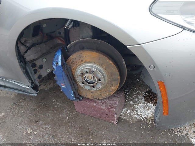 2019 BMW M5 WBSJF0C54KB285375 Photo 5