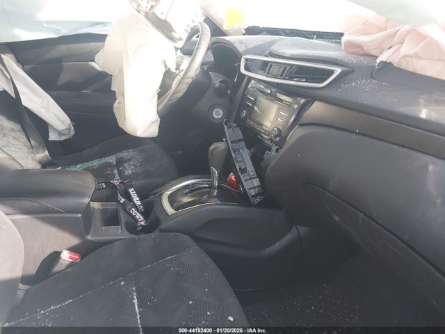 5N1AT2MT8GC847414 Nissan ROGUE S