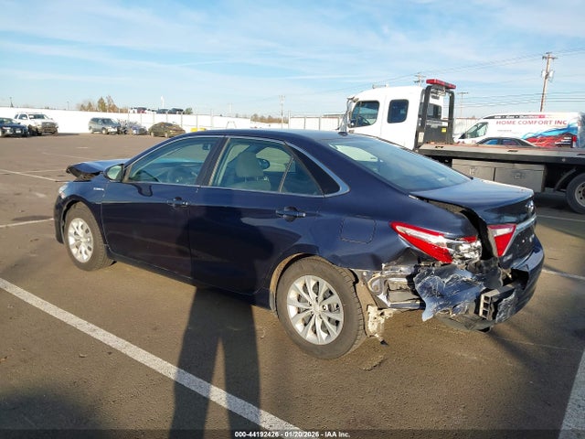 4T1BD1FK0GU194295 Toyota Camry Hybrid Le